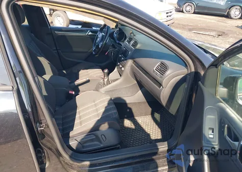 2011 Volkswagen Gti 4-Door z USA, uszkodzony, nr VIN WVWGV7AJ2BW030083